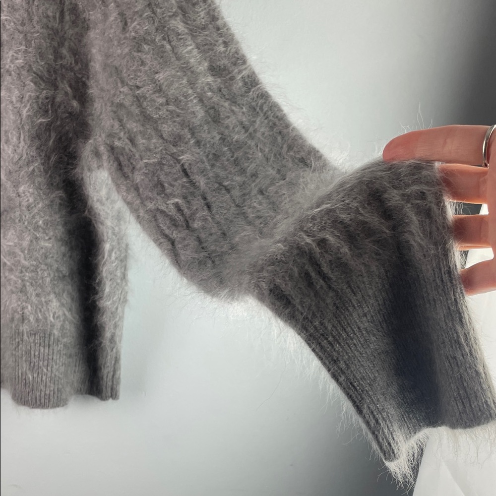 J. Crew Cashmere Gray Crewneck Sweater Size M - Picture 6 of 9